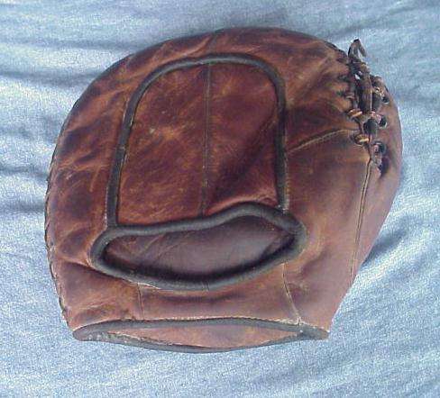 Wilson Sewn Strap Basemitt Back